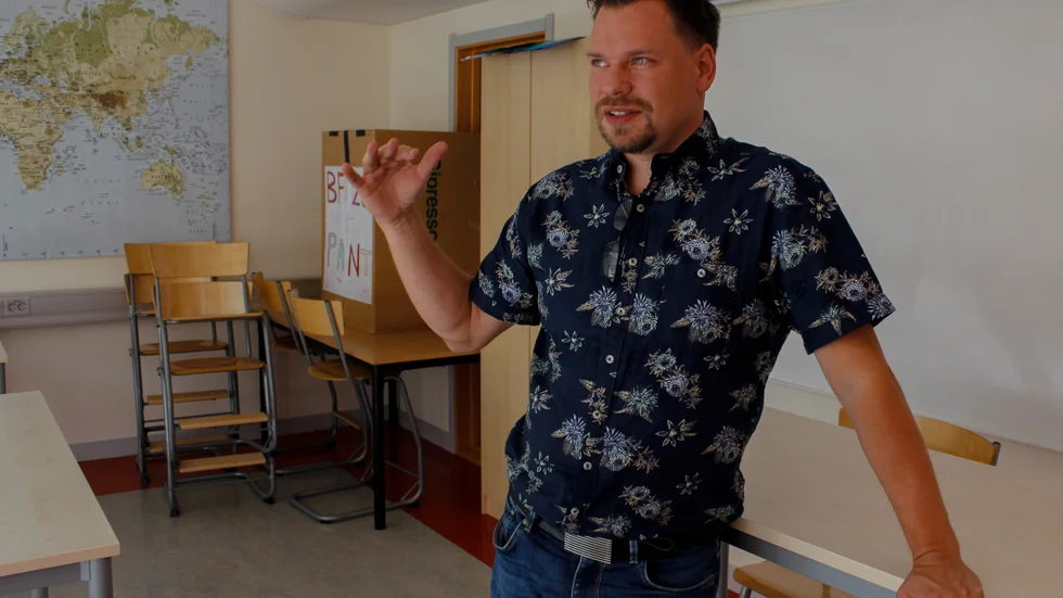 Stefan Toivonen är lärare i samhällskunskap på Hultsfreds gymnasium. De senaste ett och ett halvt året har präglats mycket av restriktionerna och klassrumsundervisningen har uteblivit helt i perioder.