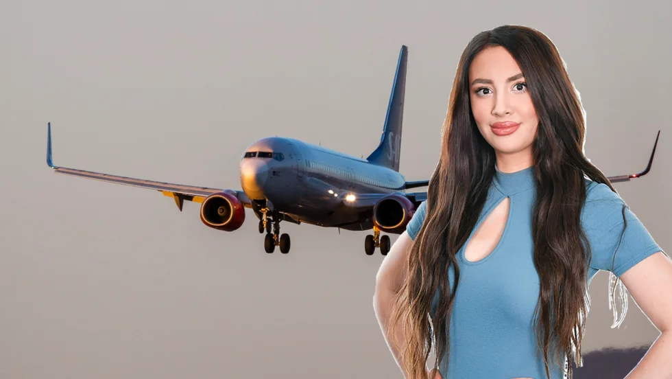 ”Efter att ha betalat för varenda skydd flygbolagen och hotellen kunde erbjuda så sitter jag på nedräkning till Grekland och Cypern”, skriver krönikören. 