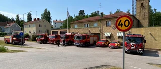 Här rycker östgötska brandmän ut mot "monsterbranden"