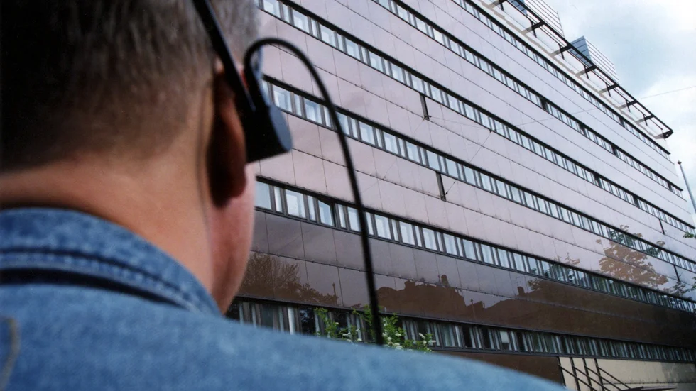 En kvinna har anmält Norrköpings kommunen till JO. Under ett telefonmöte spelade Ekonomiskt bistånd in hela samtalet med en biståndstagare, menar hon.