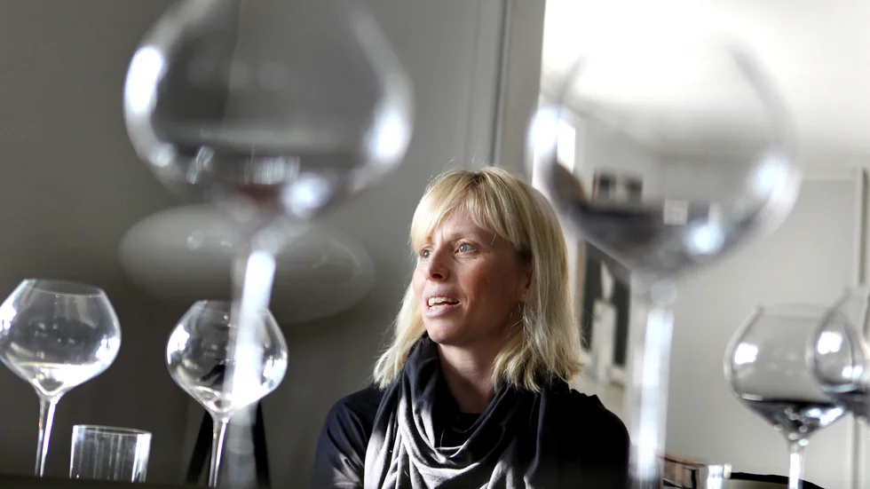 Ulrika Karlsson på Krakas krog i Kräklingbo har tilldelats Svenska Gastronomipriset som "Servitörernas Servitör".