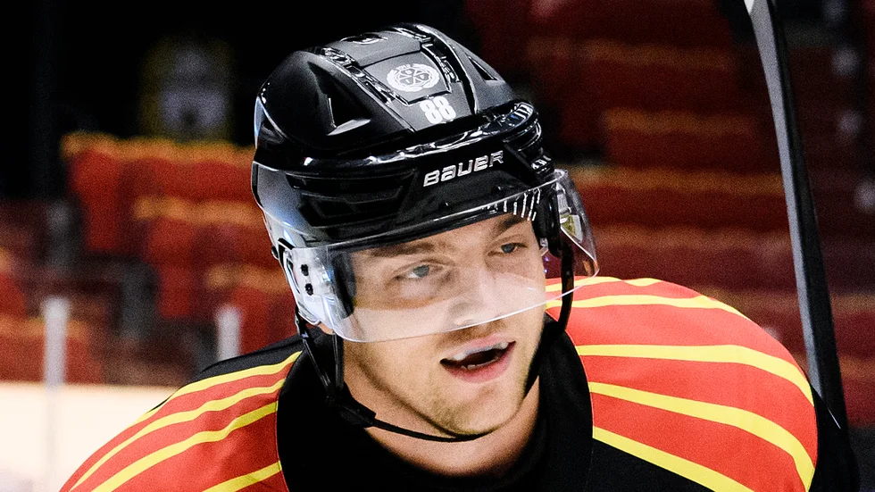 Jaedon Descheneau fortsätter spela i SHL, men inte i Brynäs utan i Malmö. Arkivbild.