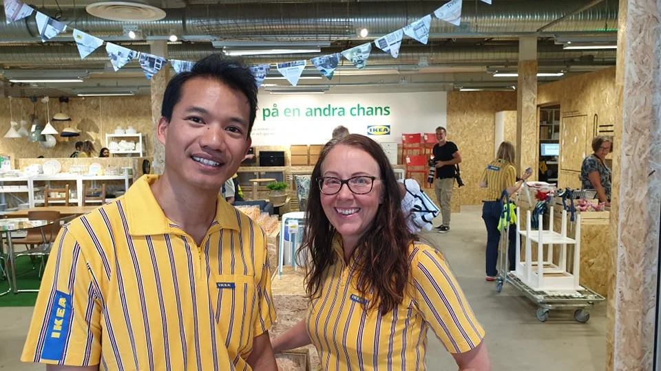 Daniel Haltia och Camilla Johansson utstrålade glädje efter fredagens nyinvigning av Ikea hos ReTuna.