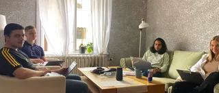 Jobbar för att främja ungas perspektiv i politiken