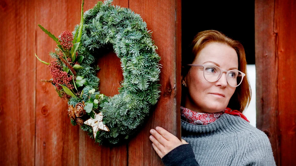 Naturmaterial är blomsterkreatören Jenny Johanssons melodi. "Hämta inspiration från andra men utgå från dig själv när du gör kransar", säger Gillbergabon som även håller kurser i ämnet.