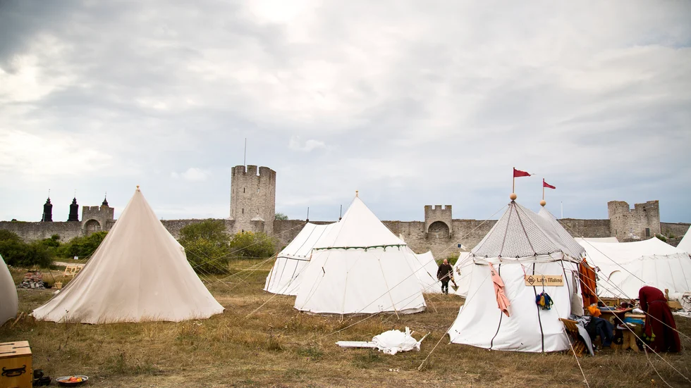 Årets medeltidsvecka på Gotland kommer att genomföras med flera nyheter, bland annat entrépass, för att coronasäkra evenemanget.
