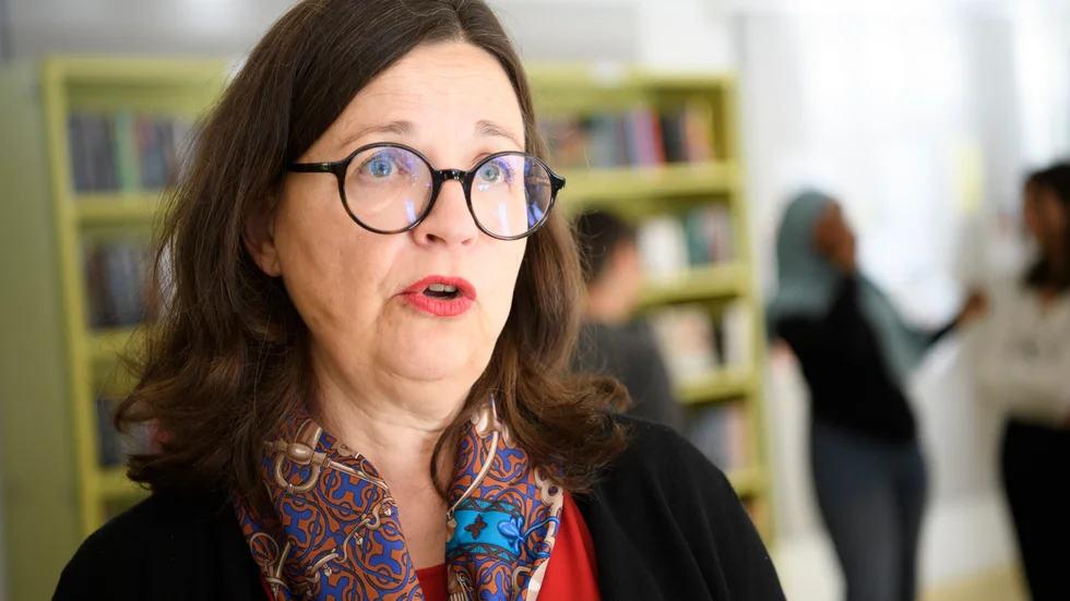 Utbildningsminister Anna Ekström är lättad över beslutet att vuxenstuderande även fortsättningsvis får undervisning på plats. Arkivbild.