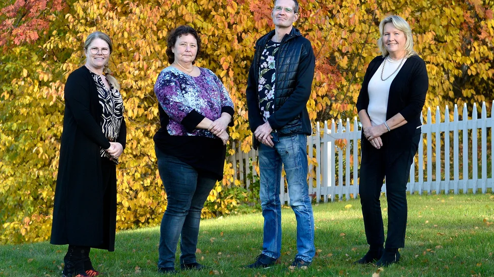 Överkalix kommuns 25-årsjubilarer. Ann-Marie Yngman Olofsson, Carola Wahlberg, Fredrik Isaksson och Gunnel Nylund. Saknas på bilden gör Wilson Rojas-Castillo, Carina Nordanståhl, Anna-Maria Brännström, Ingela Landin-Larsson och Karin Larsson.