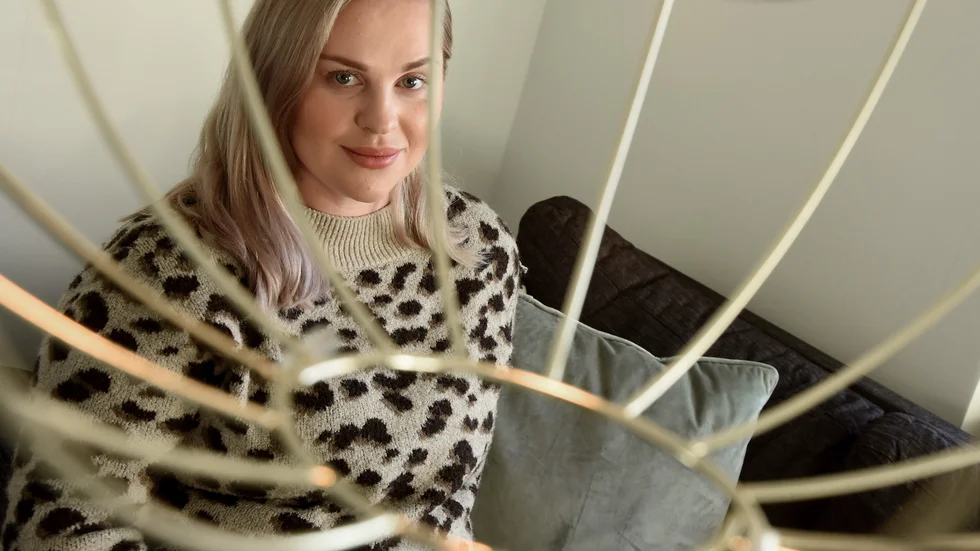 Felicia Grape har själv varit intresserad av barnmorskeyrket, men konstaterar att det verkar vara tuffa arbetsvillkor. 