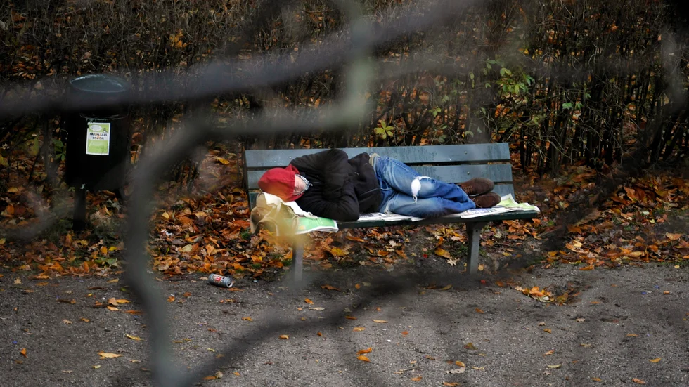 Bostadslös. Den illa fungerande hyresmarknaden drabbar framför allt de mest utsatta. 