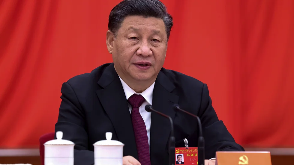 Xi Jinping bedöms ha stärkt sin makt i Kinas kommunistparti under torsdagens möte.