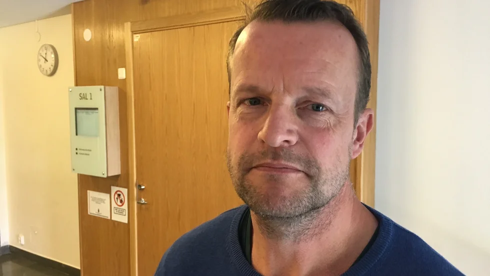 Johann Kristiansson vid Skelleftepolisen säger att drygt 20 fordon har hittats.