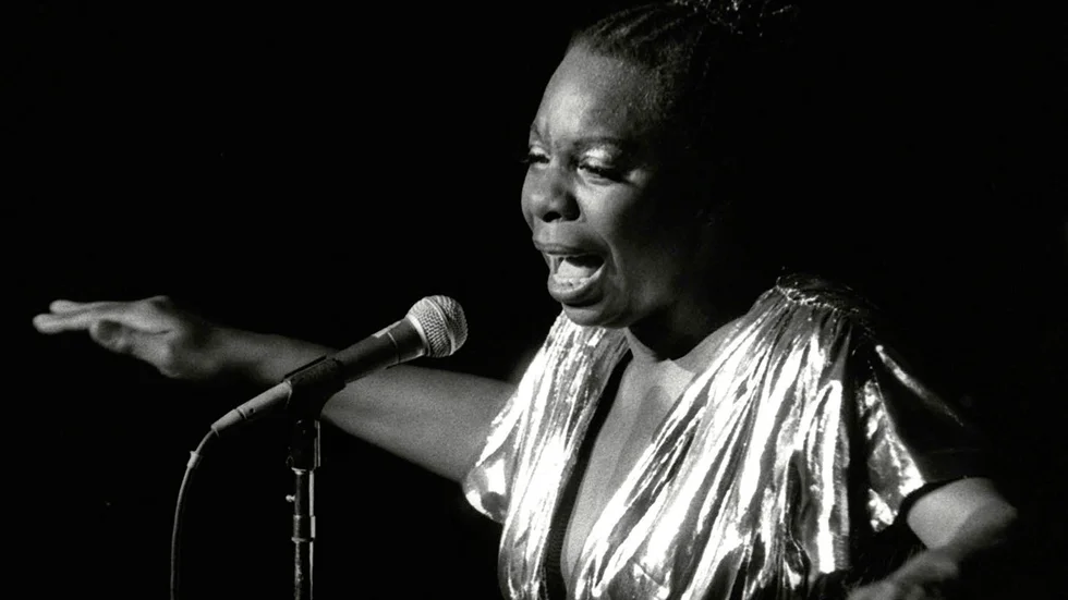 "Smeksam röst med hypnotisk närvaro", skriver NSD:s recensent om Nina Simone.