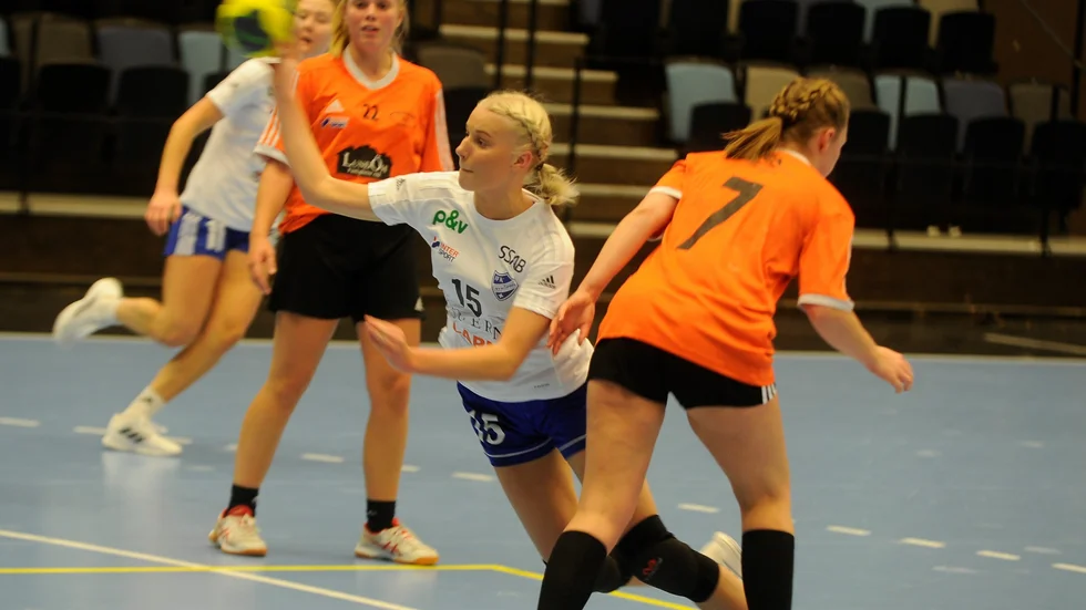Elin Kjell i ett genombrott. IFK Nyköpings nystartade damlag fick bästa tänkbara återstart.