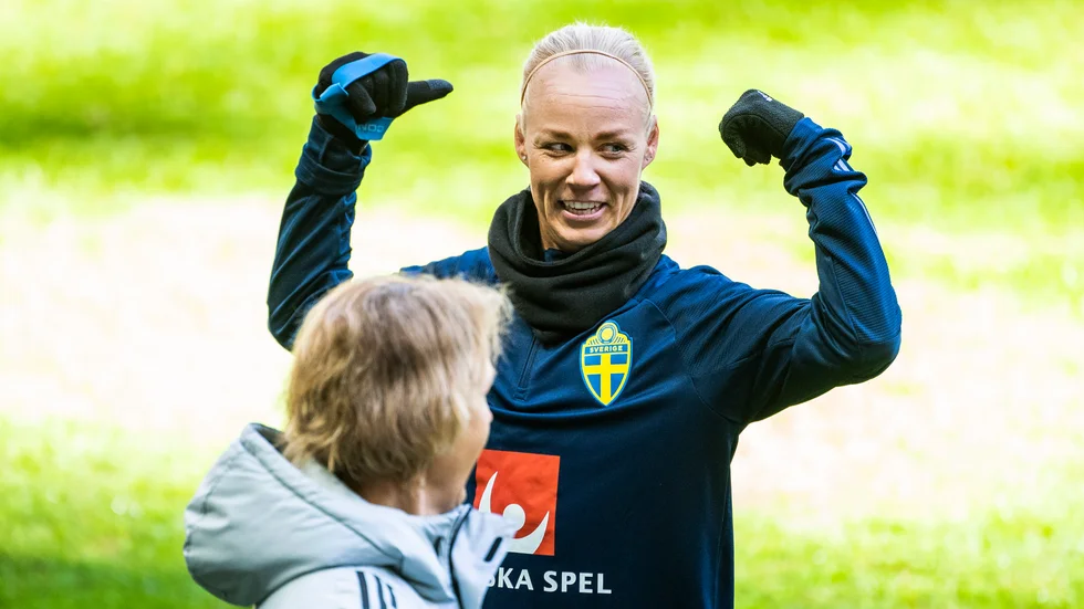 Caroline Seger är nöjd med att Victoria Sandell tar klivet in i landslagsledningen. Arkivbild.