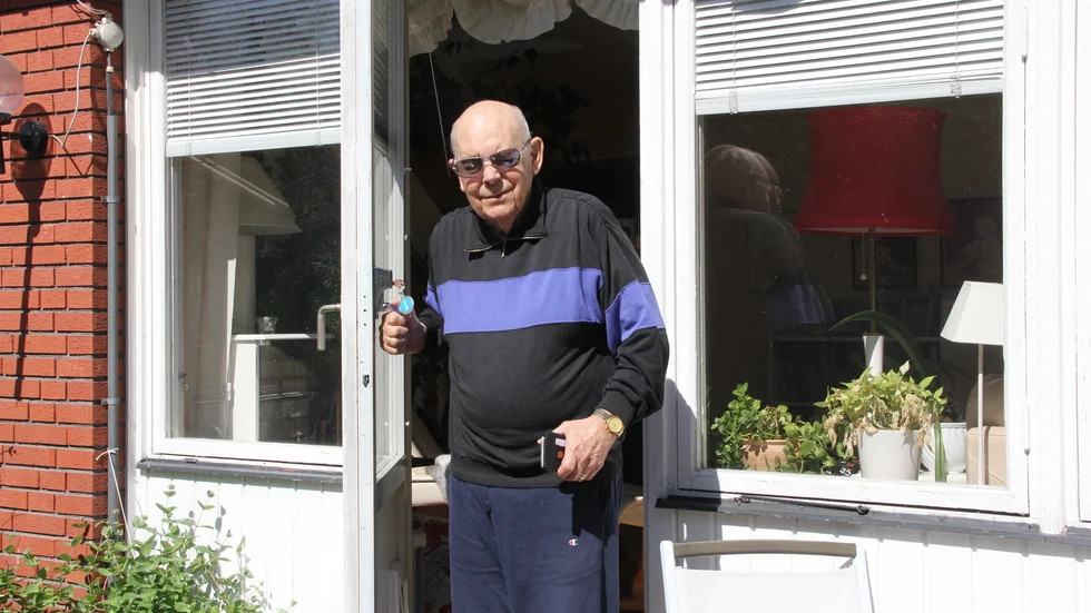 
"Hade det varit en kund som inte betalat på sina lån tidigare så hade jag förstått om banken inte trott på personen. Men jag trivdes förr med Swedbanks tidigare personal och har alltid betalat in i tid", säger Hans Samuelsson.