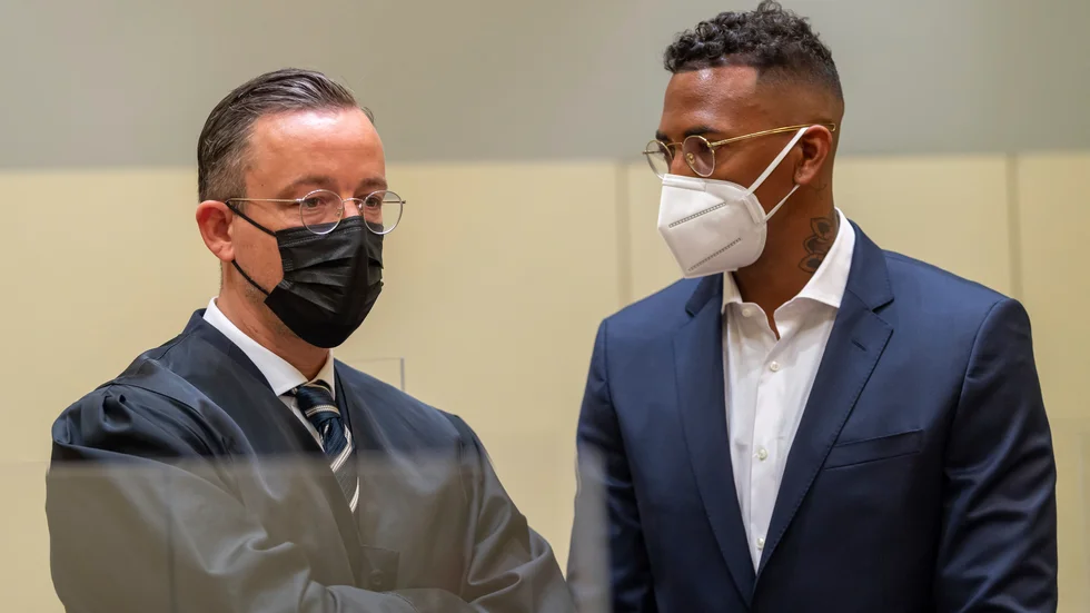 Jerome Boateng, höger, döms till böter.