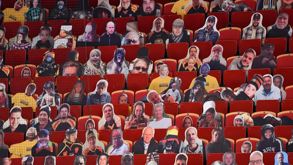 Publiken ersattes i flera fall av pappfigurer den gångna säsongen. Arkivbild.