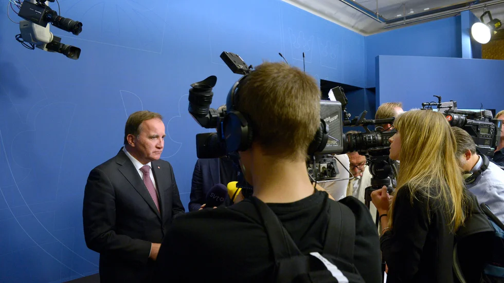 "Regeringen räknar kallt med att väljarna i första hand ser till den egna plånboken och glömmer problemen som borde hanteras", skriver ledarskribenten om höstbudgeten. På bilden statsminister Stefan Löfven när han tidigare i september presenterade delar ur regeringens kommande höstbudget.