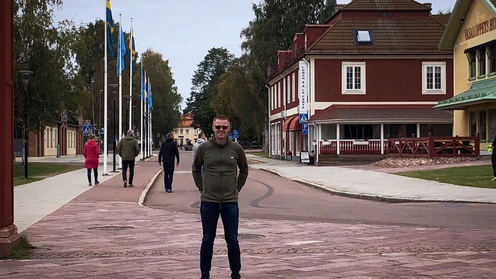 Andreas Karpoff på plats i Mora för att hämta hem sin vinst.