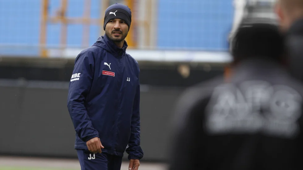 Även om Jawad Al Jebouri under fredagen gör sin sista match i rollen som AFC:s huvudtränare för den här gången betyder det inte att han försvinner från tränarstaben.