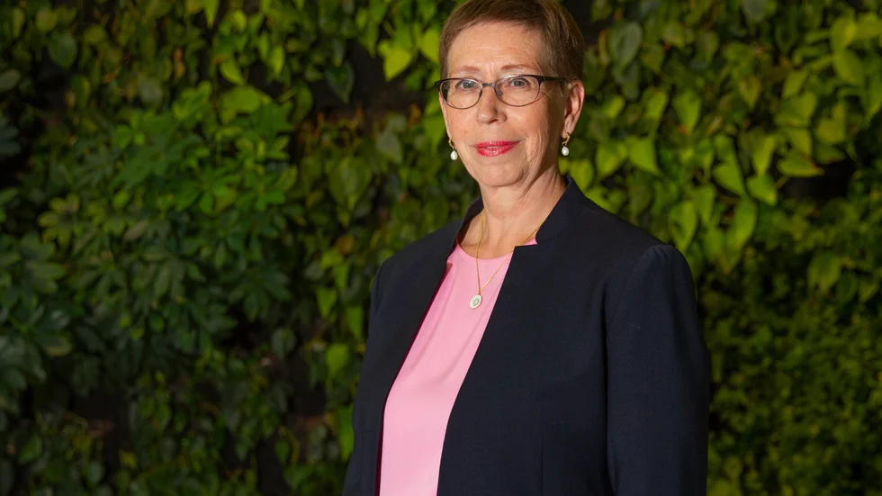 Eva Tiensuu Janson, universitetes talesperson, har inte läst dokumenten själv och vill inte kommentera de olika forskarnas inställning innan åklagarens utredning är gjord. "Olika personer har tolkat olika saker på olika sätt. Vi har inte varit där, så att säga.", säger hon.