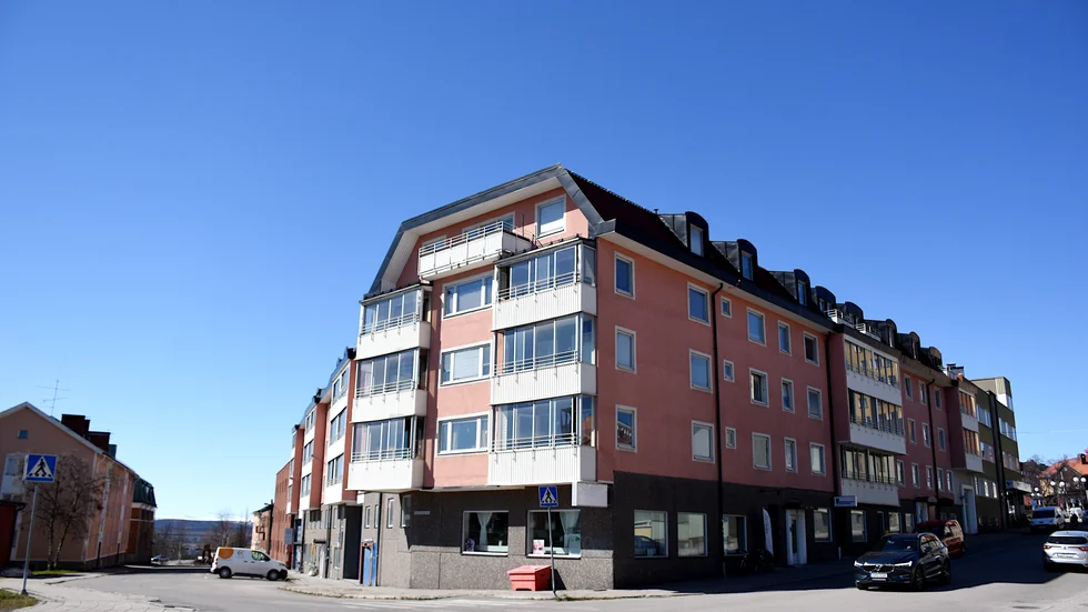 Fastigheten Provtagaren 20 är nu på väg att tömmas på boenden.