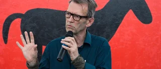 Han ger svenska konstnärsböcker egen bok