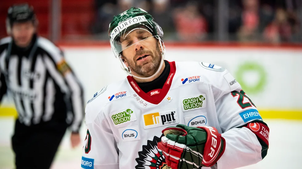 Joel Lundqvist är skadad. Arkivbild.