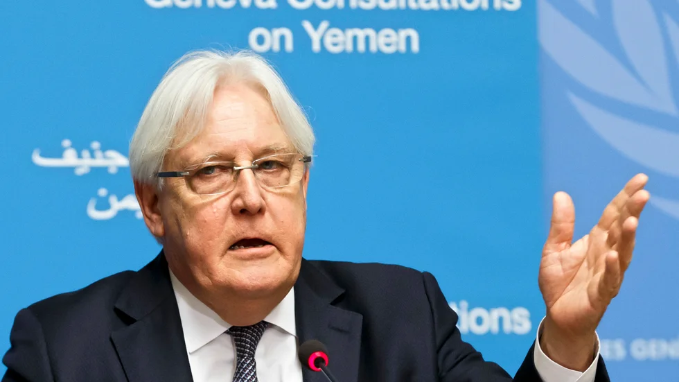 Martin Griffiths, FN:s särskilda sändebud för Jemen, kräver en oberoende utredning av vad som orsakade en dödlig brand i ett migrantläger i hdstad Sanaa i förra veckan.