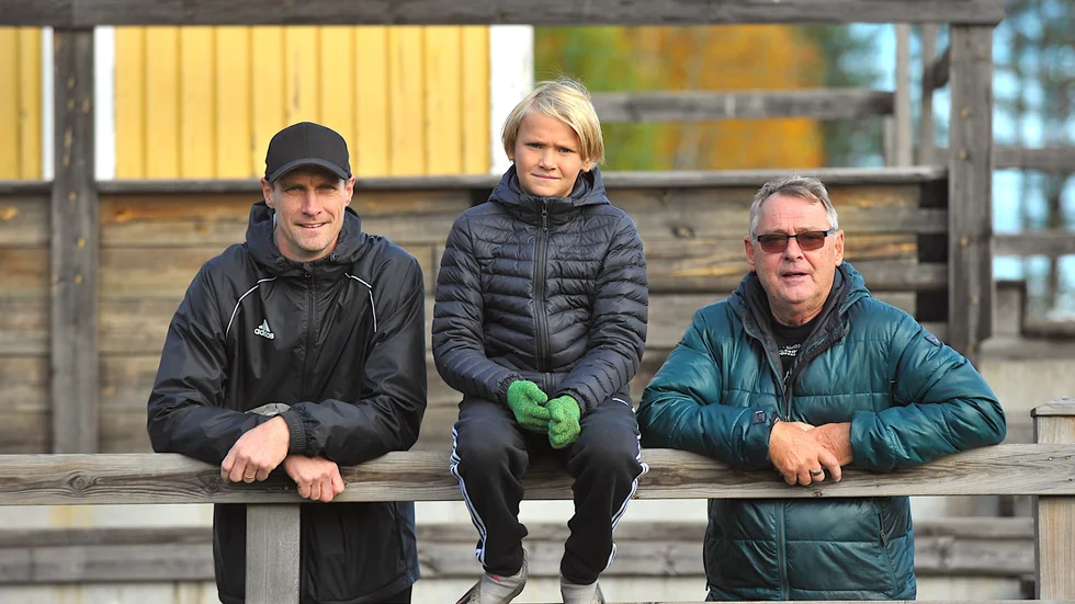 Familjen Johansson. Magnus, Milo (Friberg) och Bill är ett vanligt inslag på Tunavallen.