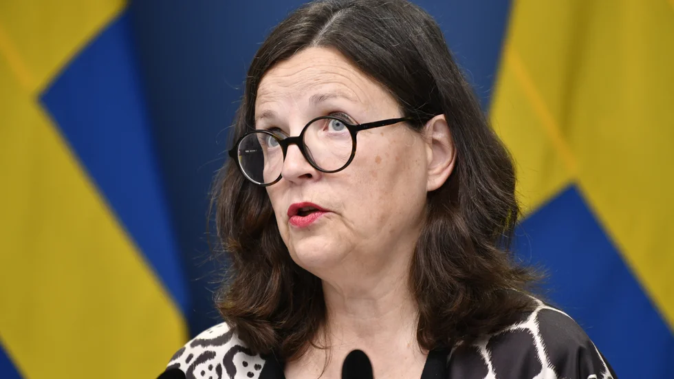 Utbildningsminister Anna Ekström (S) är ytterst ansvarig för att de kunskapsmätningar som genomförts i skolan inte varit korrekta. 