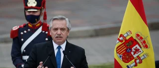 Argentinas president pudlar efter klavertramp