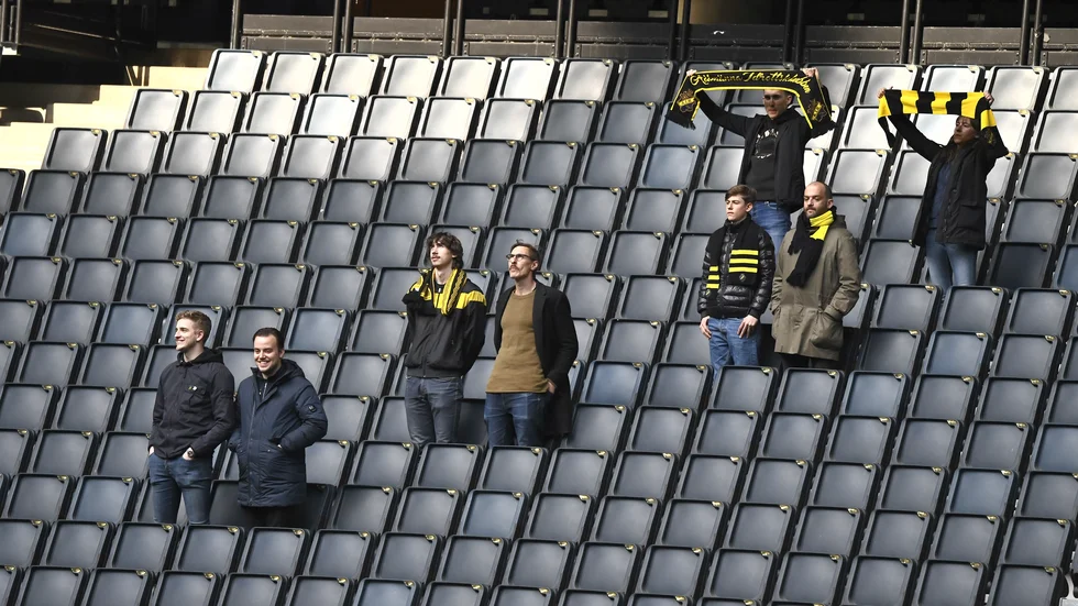 Åtta åskådare fanns på plats när AIK besegrade Elfsborg med 1–0.