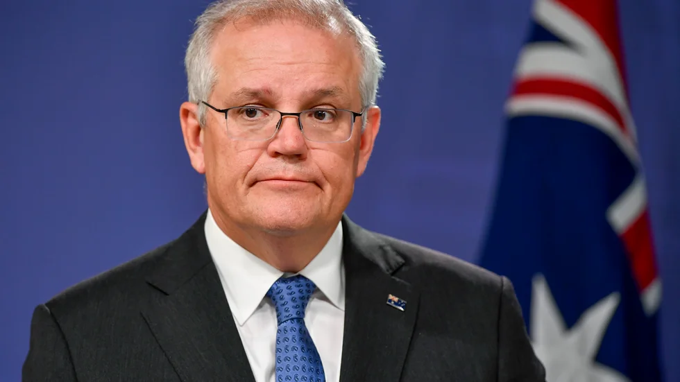 Scott Morrison tvingas försvara sin pandemipolitik.