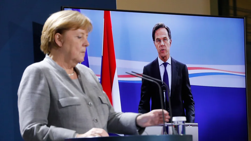 Tysklands förbundskansler Angela Merkel och Nederländernas premiärminister Mark Rutte på en presskonferens efter ett möte om terrorbekämpning i höstas. Arkivfoto.
