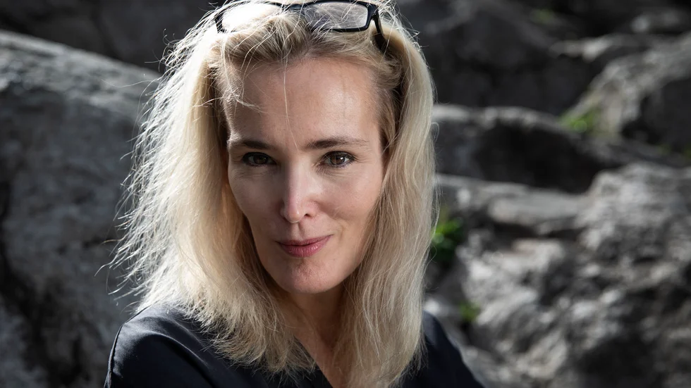 Författaren Lotta Olsson valde att skriva "filterlöst" i sorgeboken ”Jag som är kvar”.