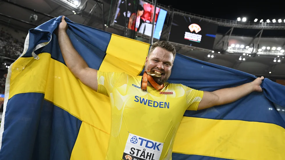Daniel Ståhl efter sitt VM-guld i diskus.