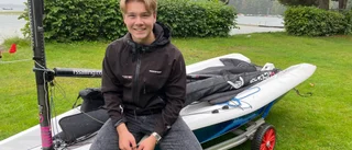 Han är hemmahoppet i SM i segling på Vättern