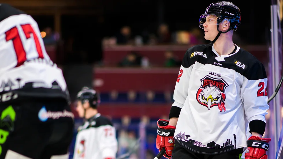Lars Bryggman sörjer förre lagkamraten Adam Johnson, som han spelade tillsammans med i Malmö Redhawks. "Det är verkligen hemskt", säger 30-åringen från Piteå. 