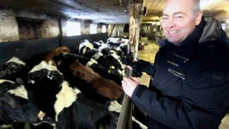 Störst. Svante Bendelin är Gotlands största producent av ekologisk mjölk. När den nyinköpta gården vid Frindarve i Garda ställde om till ekologiskt, bidrog det till att ekoproduktionen ökade med 24 procent i fjol.Foto: Rolf Jönsson