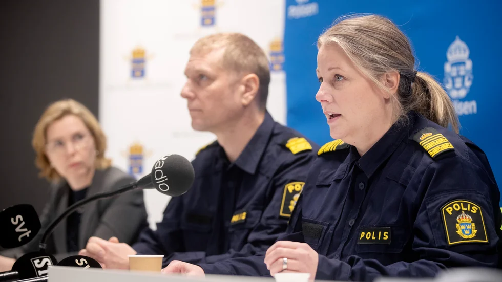 Åklagare Karin Everitt, lokalpolisområdeschef Josef Wiklund och Veronica Andersson, chef för utredningsenheten på Polisen Västernorrland, under en pressträff i januari där de informerade om de stora tillslaget i Sundsvall. 