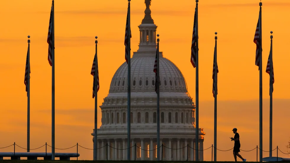 Soluppgång över Washington DC. Men i nuläget är väljarna inte entusiastiska över nästa års presidentval.