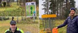 De ordnar discgolfbana i Skattmansöådalens skidbacke