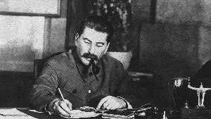Foto: CAMERA PRESS/NOVOSTI Josef Stalin såg till att hundratusentals personer avrättades efter uppdiktade brott och domslut som var avgjorde före rättegångarna.