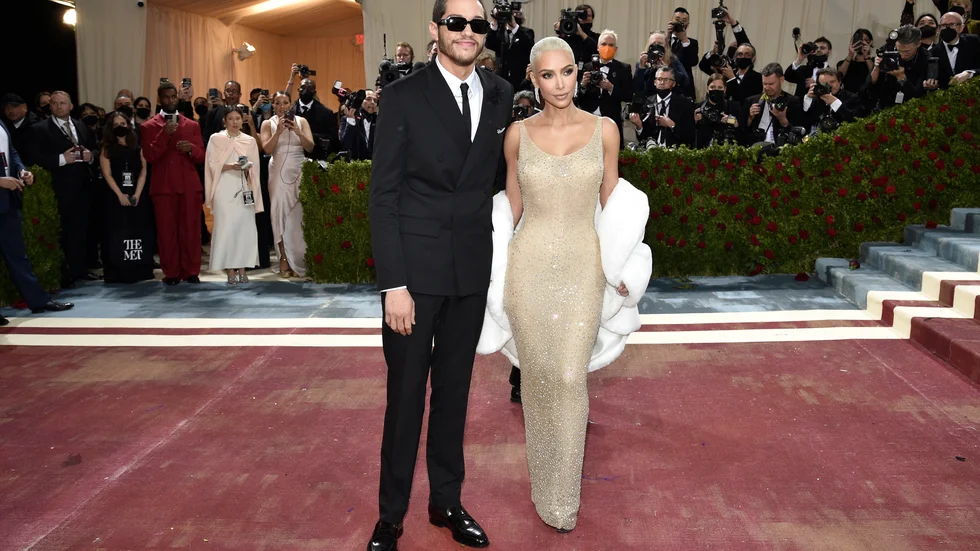 Kim Kardashian väckte uppståndelse i våras när hon närvarade på Metgalan i New York iklädd Marilyn Monroes gamla klänning. Spekulationer drog då igång om hon använde Ozempic för att gå ned i vikt, något Kardashian förnekat. Arkivbild.