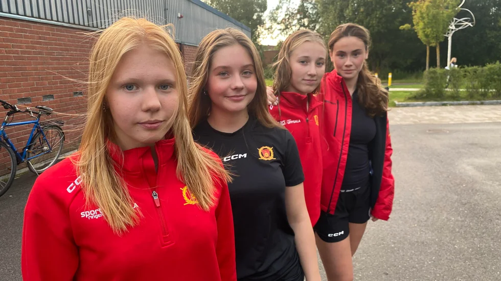 ESK Hockeys Nova Krantz, Stina Persson, Signe Eriksson och Freja Klarbo Egan tog Uppland till slutspel i TV-pucken. 