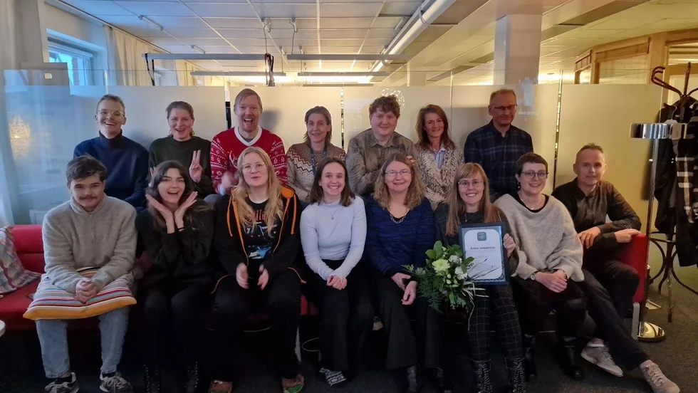 Proud employees at Norran, who have been honored as "Editorial Team of the Year" in 2023, competing with 18 other daily newspapers within the NTM local newspaper group.
