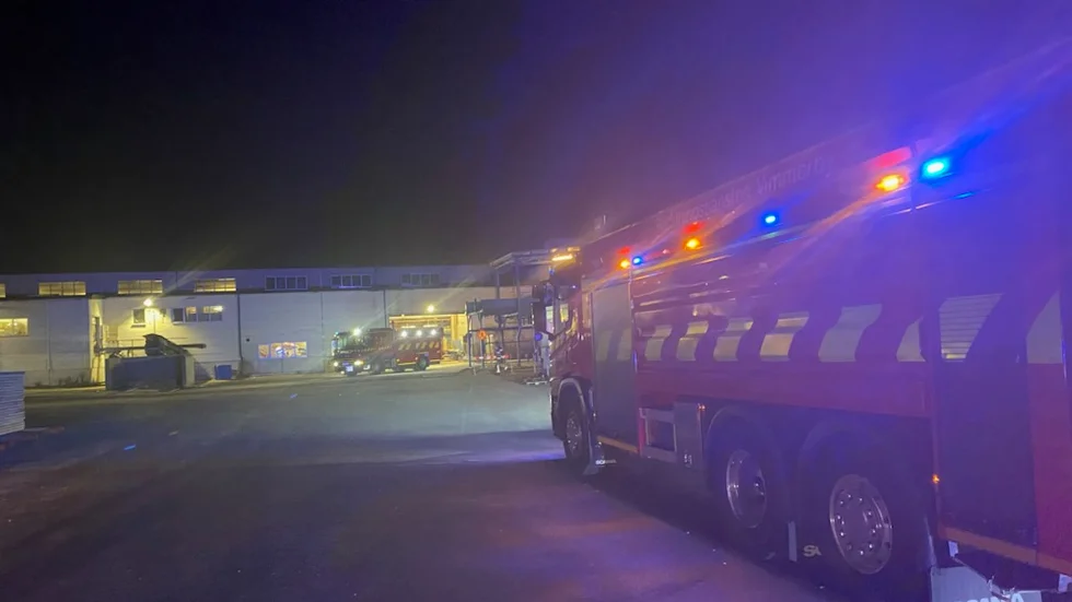 Brand i sågverket utanför Vimmerby på måndagskvällen.