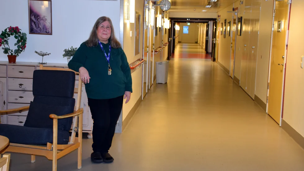 Annelie Granemyr, enhetschef för de båda äldreboenda i Vittangi. Snart flyttas brukare över från det ena till det andra boendet då Blomstergården stängs. 